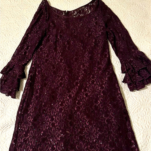 Laura dress, above knee length, size 12 - Picture 3 of 5